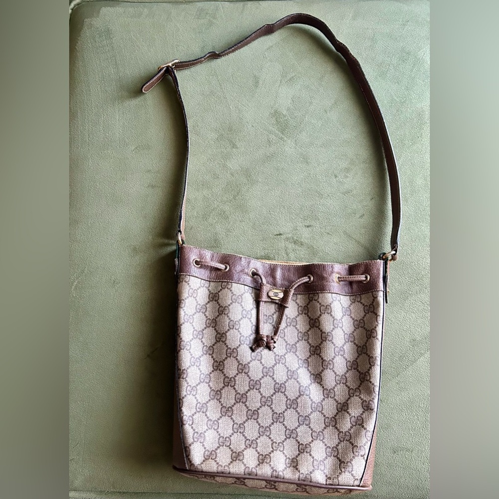 Authentic Gucci bucket bag